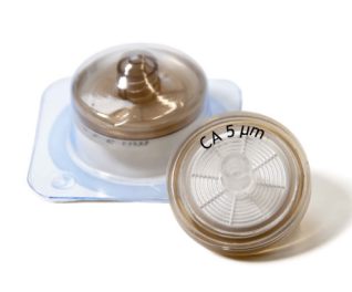 Características: 

Membrana: Cellulose Acetate, Nylon 66, PES, PVDF
Diámetro de Carcasa:  33 mm.
Diámetro de Membrana:  25 mm.
Área de Filtración: 4.6 cm².
Material Carcasa: Acrylic Ultrasonically welded
Entrada/Salida: FLL / MLL MLS
Volumen de Retención: 