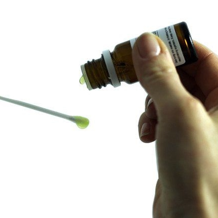 Chemo Cobal Test™ es un sencillo método de un solo paso para detectar cobalto libre en objetos metálicos. La prueba consiste en sal de Nitroso R para la detección de cobalto en objetos metálicos.
 