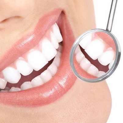 Productos químicos y sustancias a las que cualquier persona podría estar expuesta ya sea como paciente o como personal de atención dental. Esta serie contiene principalmente metales y plásticos.




Name
Conc


M 013
Methyl methacrylate
2.0% pet


T 018
Triethylene glycol dimethacrylate
2.0% pet


U 004
Urethane dimethacrylate
2.0% pet


E 007
Ethylene glycol dimethacrylate
2.0% pet


H 013
Bisphenol A glycerolate dimethacrylate (BIS GMA)
2.0% pet


D 016
N,N Dimethyl 4 toluidine
5.0% pet


H 014C
BENZOPHENONE 3
10.0% pet


B 017
1,4 Butanediol dimethacrylate
2.0% pet


M 007
Bisphenol A dimethacrylate (BIS MA)
2.0% pet


P 014A
Potassium dichromate
0.5% pet


M 022
Mercury(II)amidochloride
1.0% pet


C 017A
Cobalt(II)chloride hexahydrate
1.0% pet


H 010
2 Hydroxyethyl methacrylate
2.0% pet


G 005B
Gold(I)sodium thiosulfate dihydrate
2.0% pet


N 002A
Nickel(II)sulfate hexahydrate
5.0% pet


E 016
EUGENOL
2.0% pet


C 020
COLOPHONIUM
20.0% pet


E 015
N Ethyl p toluenesulfonamide
0.1% pet


F 002B
FORMALDEHYDE
2.0% aq


T 011
4 Tolyldiethanolamine
2.0% aq


C 022
Copper(II)sulfate pentahydrate
2.0% aq


M 025
Methylhydroquinone
1.0% pet


P 001
Palladium(II)chloride
2.0% pet


A 022
Aluminium(III)chloride hexahydrate
2.0% pet


C 026
BORNANEDIONE
1.0% pet


D 045
DIMETHYLAMINOETHYL METHACRYLATE
0.2% pet


H 004
1,6 Hexanediol diacrylate
0.1% pet


H 016
DROMETRIZOLE
1.0% pet


T 027
Tetrahydrofurfuryl methacrylate
2.0% pet


T 008
Tin
50.0% pet


S 017
Sodium tetrachloropalladate(II) hydrate
3.0% pet


C 035
CARVONE
5.0% pet


M 006B
2,2 bis(4 (2 Methacryl oxyethoxy)phenyl)propane (BIS EMA)
2.0% pet


G 003A
GLUTARAL
0.2% pet