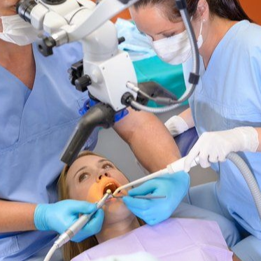 Productos químicos y sustancias a las que cualquier persona podría estar expuesta mientras trabaja profesionalmente en el cuidado dental. Plásticos, fragancias y materiales compuestos utilizados para reparar los dientes.




Name
Conc


M 013
Methyl methacrylate
2.0% pet


T 018
Triethylene glycol dimethacrylate
2.0% pet


E 007
Ethylene glycol dimethacrylate
2.0% pet


H 013
Bisphenol A glycerolate dimethacrylate (BIS GMA)
2.0% pet


H 010
2 Hydroxyethyl methacrylate
2.0% pet


T 027
Tetrahydrofurfuryl methacrylate
2.0% pet


B 017
1,4 Butanediol dimethacrylate
2.0% pet


M 022
Mercury(II)amidochloride
1.0% pet


E 016
EUGENOL
2.0% pet


G 003A
GLUTARAL
0.2% pet