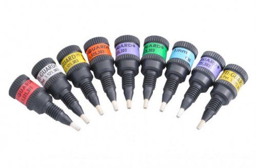 OPTI GUARD establece una protección previa a la columna de impacto extremadamente bajo y fácil de usar. Diseñado para usarse con columnas analíticas (4,6 y 3,0 mm de I.D.) y de diámetro estrecho (2,1 y 1,0 mm de I.D.).

Incluye 5 Guard Columns, seleccionados por el usuario.
Ajustables a mano, sin herramientas.
Conexión de columna ZDV (Zero Dead Volume).
No requiere tubo adicional.


Referencia Optimize: 10 02 01714Seleccione sus 5 cartuchos. Fases disponibles: C18, C8, C4, Silica, Phanyl, CN, NH2, Anion Exchage, Cation Exchage y DVB